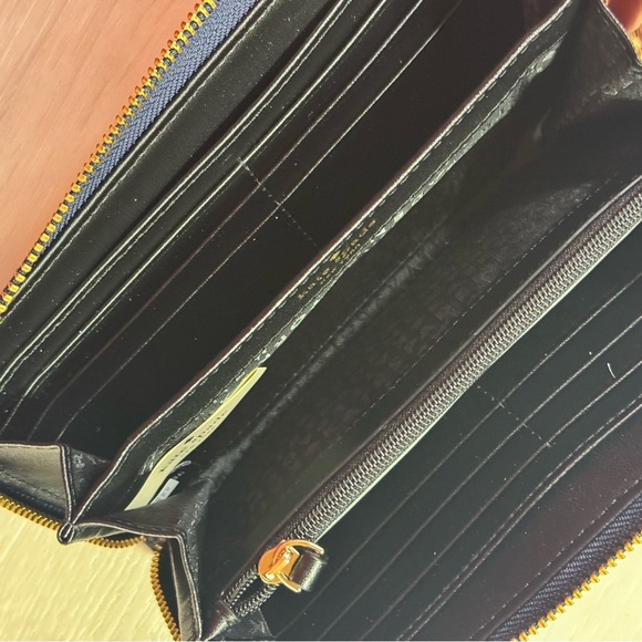 Kate Spade Navy Floral Women's Wallet - Picture 8 of 10